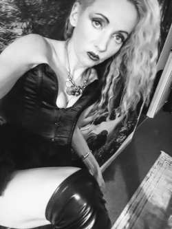 Ms Sera Berns Mistress - West Midlands