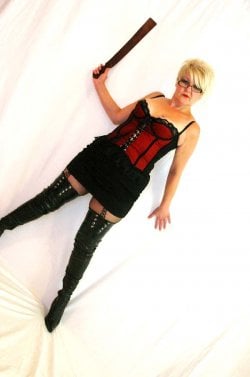 MISTRESS LUCY MIDLANDS Mistress - West Midlands