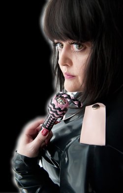 Domina Sara Mistress Milton Keynes photo 2