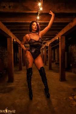 Mistress Phoenix from Cedar Rapids - Mistress