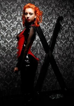 Mistress Teo Mistress Cologne photo 4
