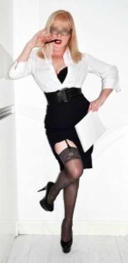 Mistress Lady Cornelia Mistress Manchester photo 2