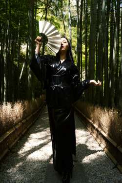 Mistress Hinoka Mistress Berlin photo 3