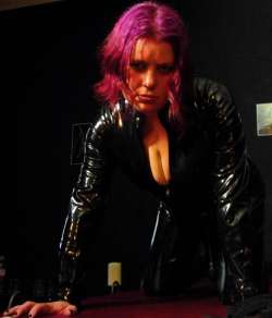 Mistress Vixen Mistress Glasgow City photo 3