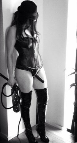 Twisted Domme Jada from Chicago - Mistress